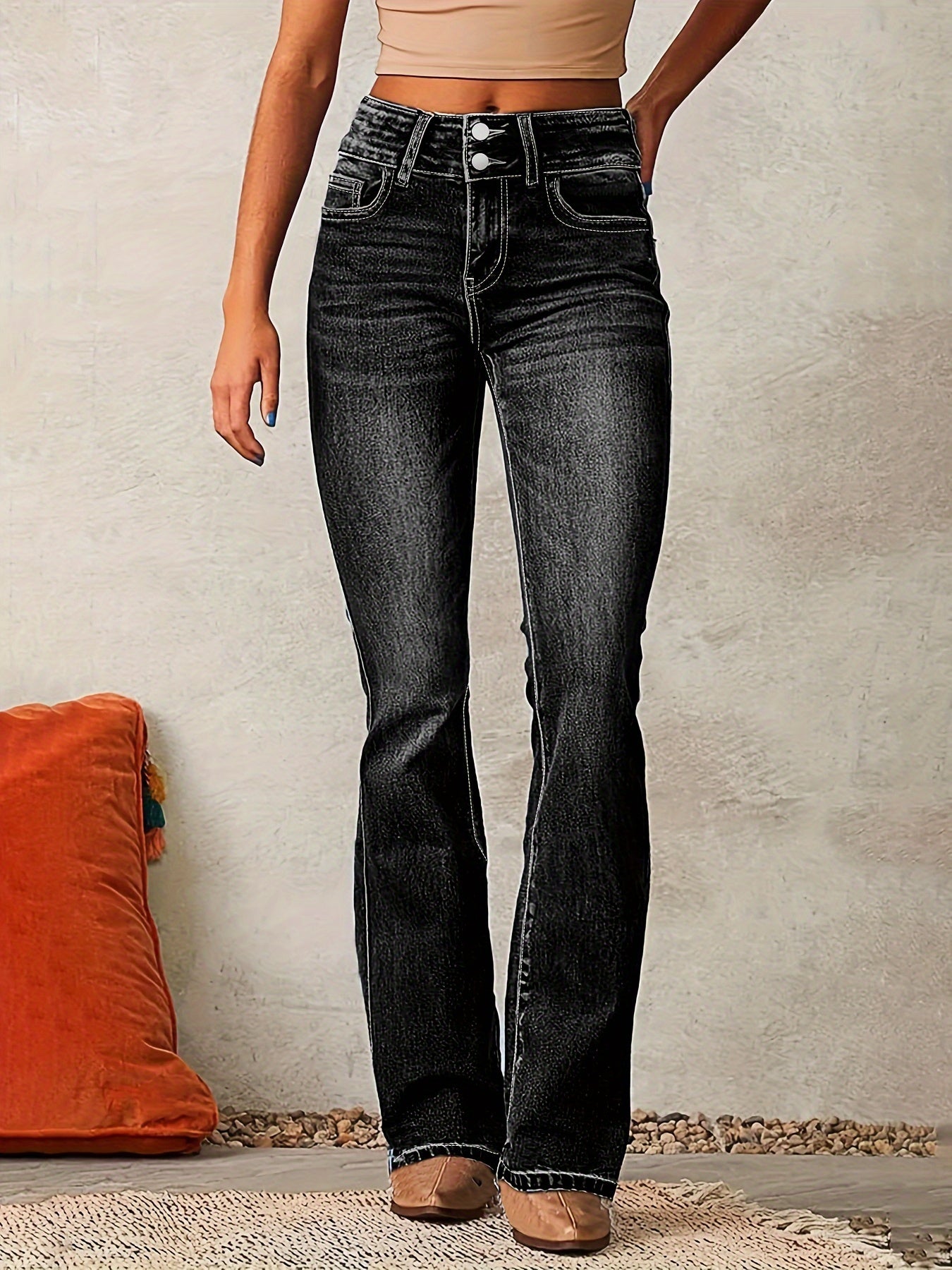 Kira | Double-Button Signature Jeans