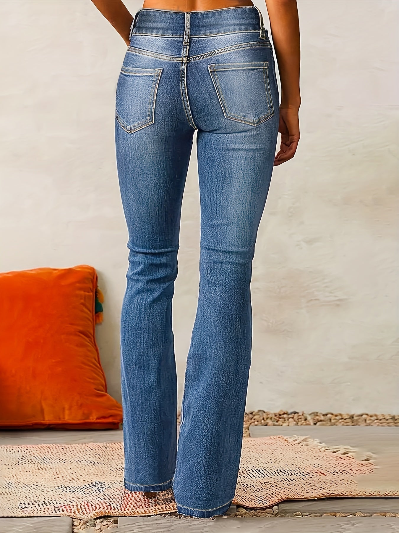 Kira | Double-Button Signature Jeans