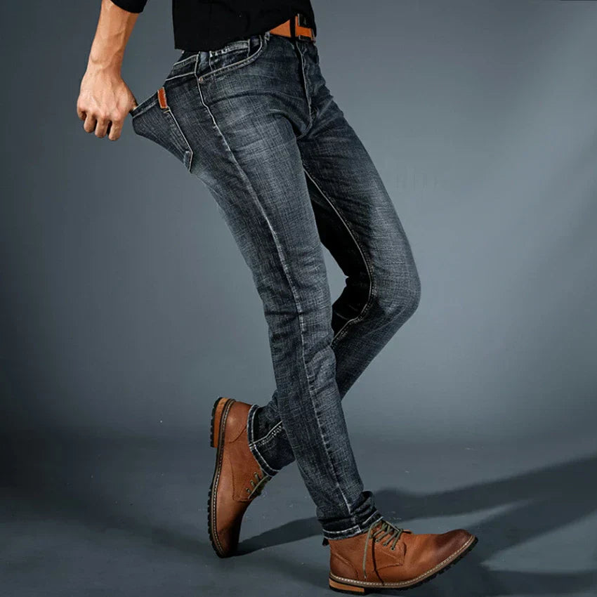 August | Slim Fit Jeans