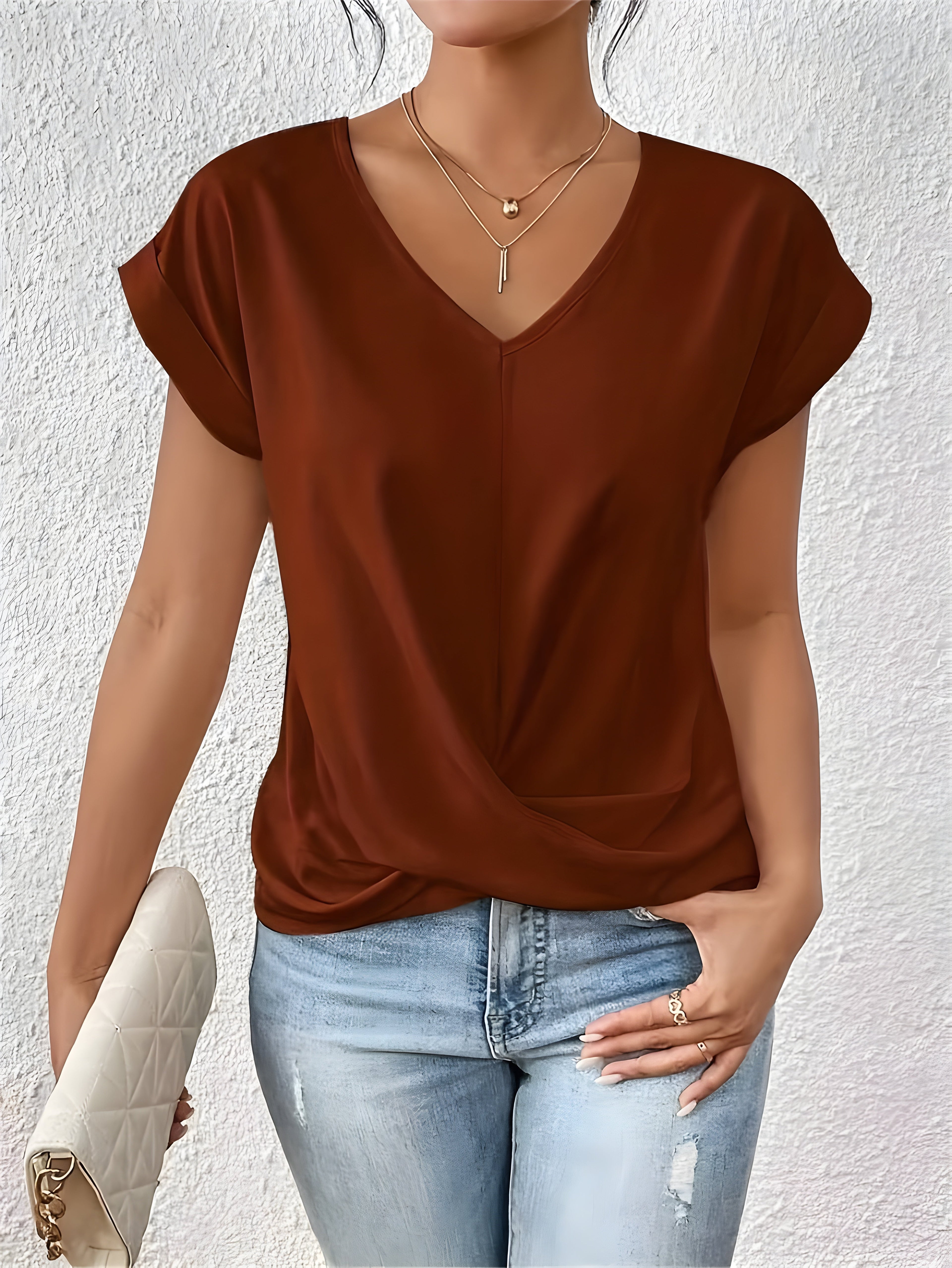 Quinn | Elegant V-Neck Top