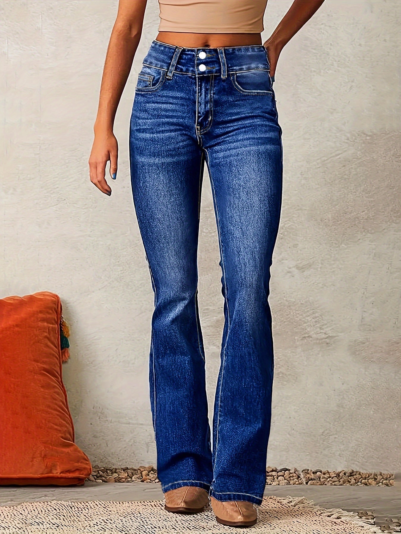 Kira | Double-Button Signature Jeans